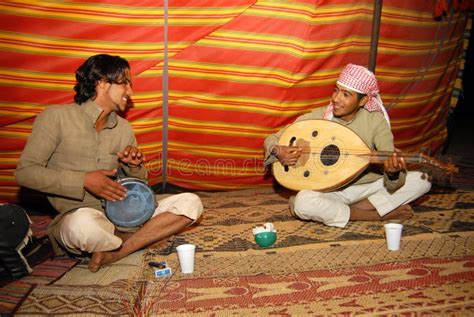  Das Arabische Musikfestival 2015: Ein Triumph der kulturellen Einheit und die Wiederbelebung des zeitgenössischen ägyptischen Klangs