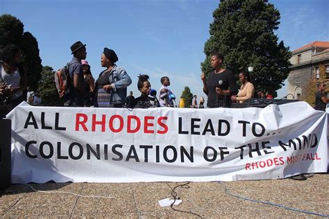 Die Auswirkungen des Rhodes Must Fall Protests auf die Universität Kapstadt und die Debatte über Kolonialismus in Südafrika